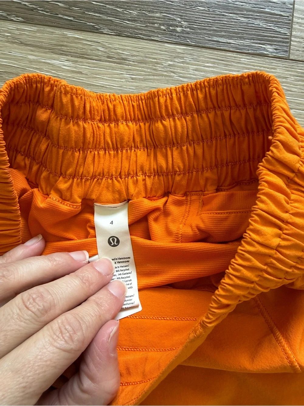lululemon athletica hotty hot